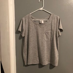 gray tee